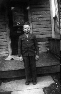 john dagion-4-3-1944-porters linden ave middletown.jpg